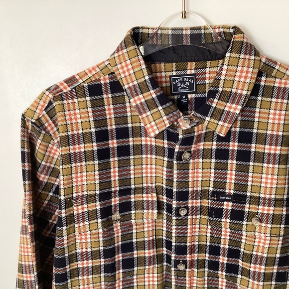 NWT Dark Seas Academy Woven Plaid Flannel Button Up Shirt - Black Combo - M - Picture 2 of 8